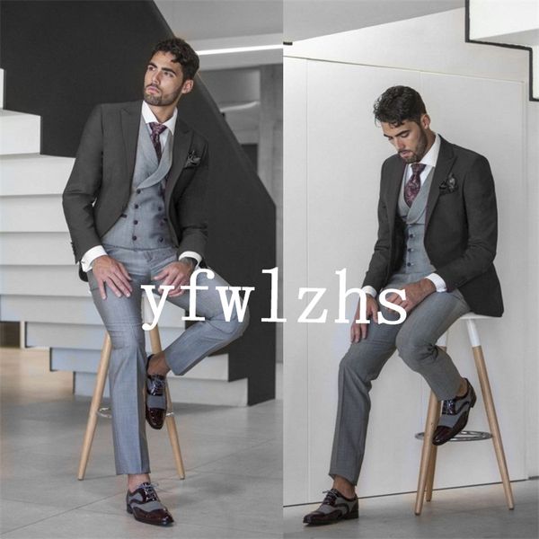 new style one button handsome peak lapel groom tuxedos men suits wedding/prom/dinner man blazer(jacket+pants+tie+vest) w393, Black;gray
new style one button handsome peak lapel groom tuxedos men suits wedding/prom/dinner man blazer(jacket+pants+tie+vest) w393, Black;gray