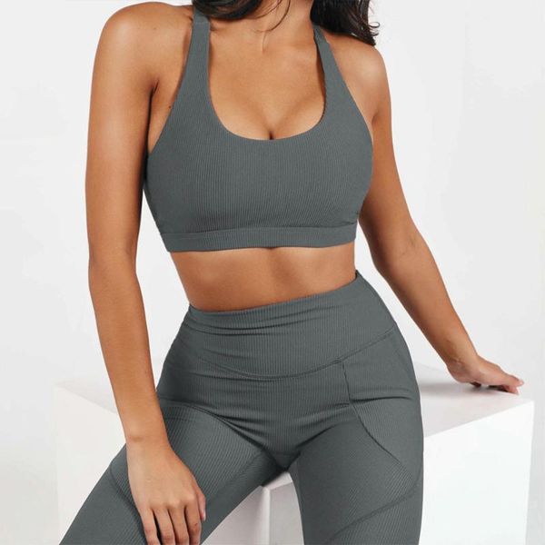 solid color fitness yoga suit sports running set gym workout jogging suit for women trousers pocket leggings top, White;red
solid color fitness yoga suit sports running set gym workout jogging suit for women trousers pocket leggings top, White;red