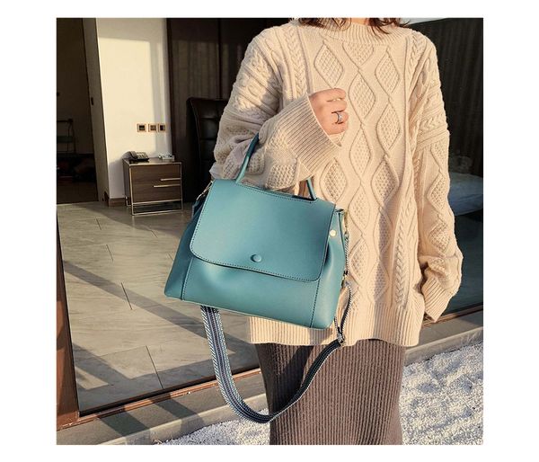 hh fashion simply pu leather crossbody bag for women 2021 winter solid color shoulder messenger bag lady chain travel small handbag 010
hh fashion simply pu leather crossbody bag for women 2021 winter solid color shoulder messenger bag lady chain travel small handbag 010