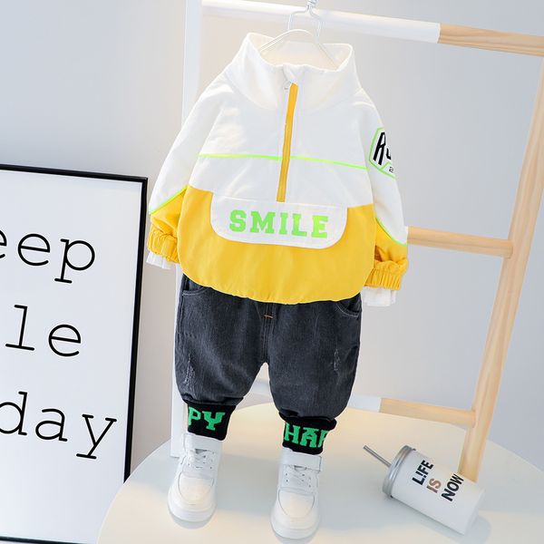 autumn clothing new style children's suit medium-small boy's lettered mixed colors suit male baby autumn piece on behalf y1107, White
autumn clothing new style children's suit medium-small boy's lettered mixed colors suit male baby autumn piece on behalf y1107, White