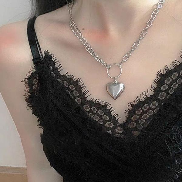 2020 silver color fashion peach heart pendant necklace punk women layered chain choker girl personality collar chocker collier
2020 silver color fashion peach heart pendant necklace punk women layered chain choker girl personality collar chocker collier