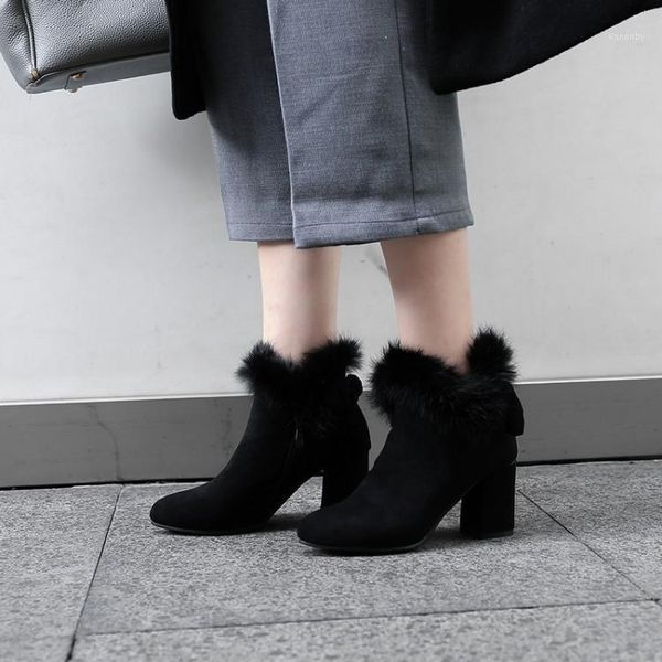 boots big size ma'am coarse heel short pure color fashion boot barrel high boots1, Black
boots big size ma'am coarse heel short pure color fashion boot barrel high boots1, Black