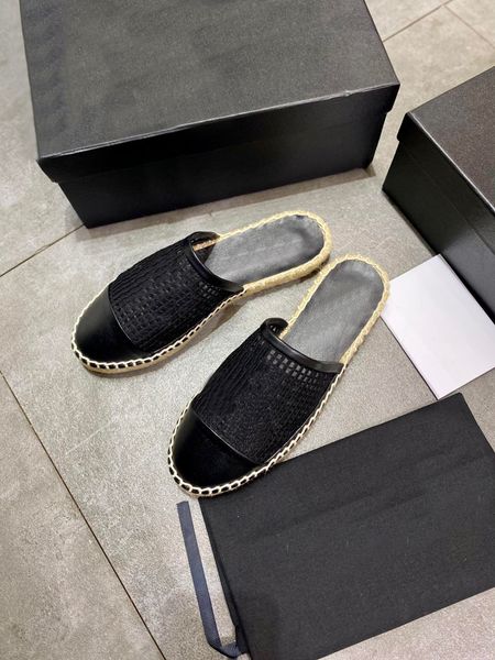 women mules c slippers sandals pearls sliders stuffies lambskin black white flat slippers ladies beach rubber flip flops with box size 35-40
women mules c slippers sandals pearls sliders stuffies lambskin black white flat slippers ladies beach rubber flip flops with box size 35-40