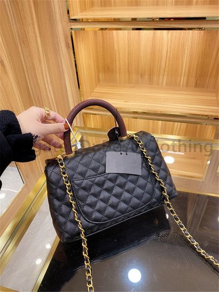 women fashion shoulder bags letter chains barrel-shaped diamond lattice check tartan lady flap clutch bags
women fashion shoulder bags letter chains barrel-shaped diamond lattice check tartan lady flap clutch bags