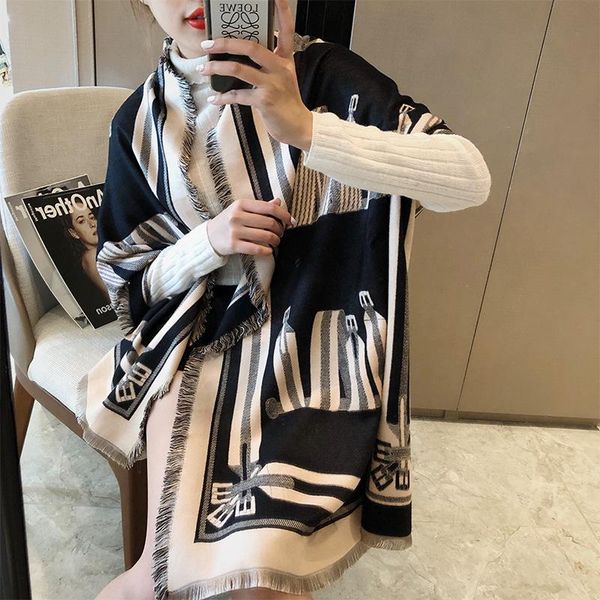 scarves style cashmere double face scarf for women in winter 2021 air conditioning shawl fashion warm color matching, Blue;gray
scarves style cashmere double face scarf for women in winter 2021 air conditioning shawl fashion warm color matching, Blue;gray
