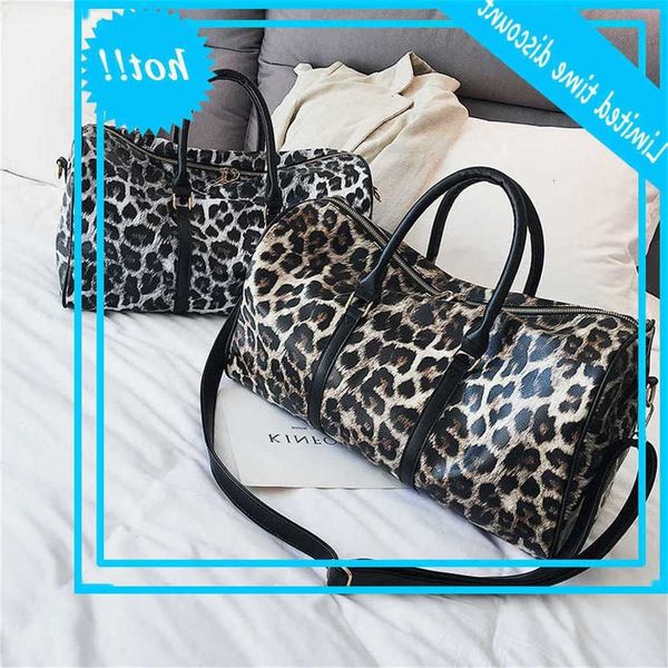 women leather luipaard women's handbag travel beauty lady shoulder great capacity crossbody bags new hot
women leather luipaard women's handbag travel beauty lady shoulder great capacity crossbody bags new hot