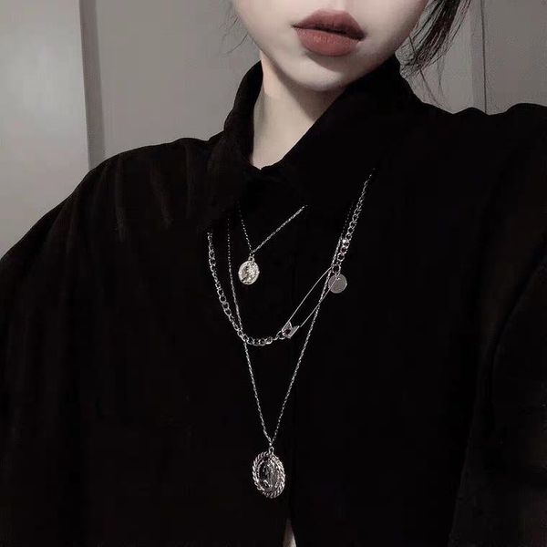 sohot европейских многослойного wide chain панк женщина мужчины choker крест ожерелье площадь подвеска модной рождественские украшения bijou, Black;white
sohot европейских многослойного wide chain панк женщина мужчины choker крест ожерелье площадь подвеска модной рождественские украшения bijou, Black;white
