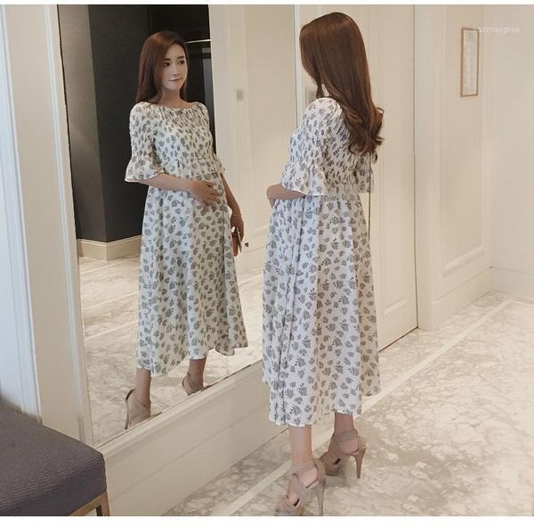 maternity dresses clothes chiffon dress summer short sleeve loose pregnant women 2021 floral print sundress beach1, White
maternity dresses clothes chiffon dress summer short sleeve loose pregnant women 2021 floral print sundress beach1, White
