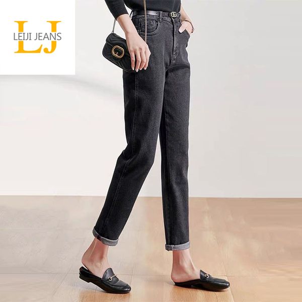 new arrival plus size style womens boyfriend jeans plus size black women jeans casual soft women black pants lady denims 210202, Blue
new arrival plus size style womens boyfriend jeans plus size black women jeans casual soft women black pants lady denims 210202, Blue
