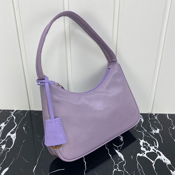 2022nylon canvas underarm bag waterproof cloth bag triangular one-shoulder women advanced sense hoh retro pleated hand-held leis
2022nylon canvas underarm bag waterproof cloth bag triangular one-shoulder women advanced sense hoh retro pleated hand-held leis