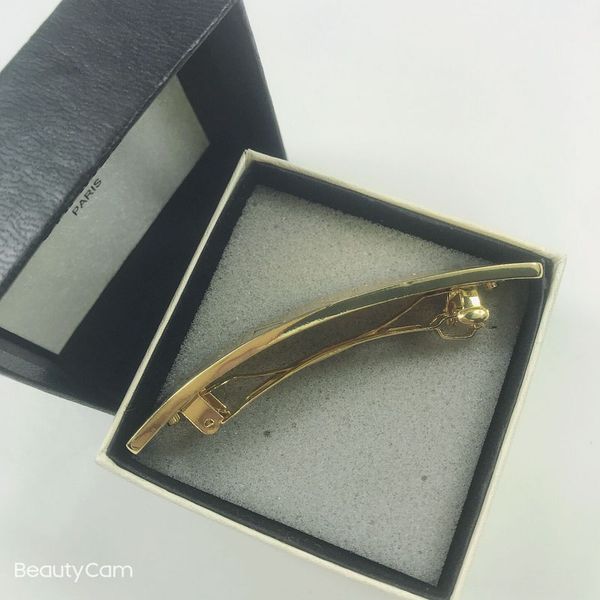 fashionable golden hair clip 8*2cm letter c rectangle hairpin lady press clamp with stamp luxurious hair jewelry for girls gift samcc, Golden;silver
fashionable golden hair clip 8*2cm letter c rectangle hairpin lady press clamp with stamp luxurious hair jewelry for girls gift samcc, Golden;silver