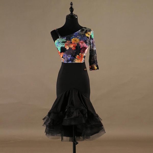 fashion latin dancing dress one-shoulder flamenco performance skirt practice rumba chacha's standard wear 2 colors b0098, Black;red
fashion latin dancing dress one-shoulder flamenco performance skirt practice rumba chacha's standard wear 2 colors b0098, Black;red