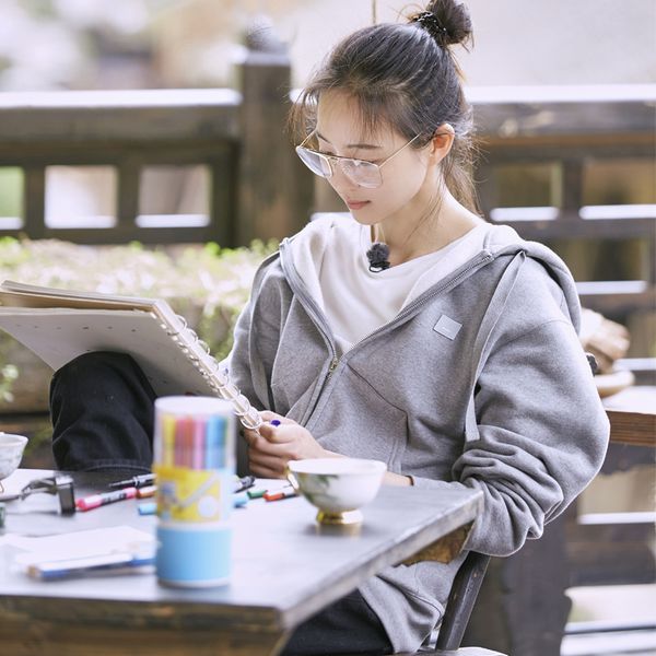 2022 spring new korean version zhang junning star same hooded student loose zipper grey cardigan women's sweater, Black
2022 spring new korean version zhang junning star same hooded student loose zipper grey cardigan women's sweater, Black