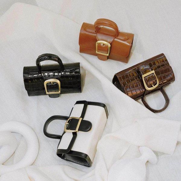 2020 summer niche design retro mini mini baguette bag square buckle small bag handbag messenger shoulder
2020 summer niche design retro mini mini baguette bag square buckle small bag handbag messenger shoulder