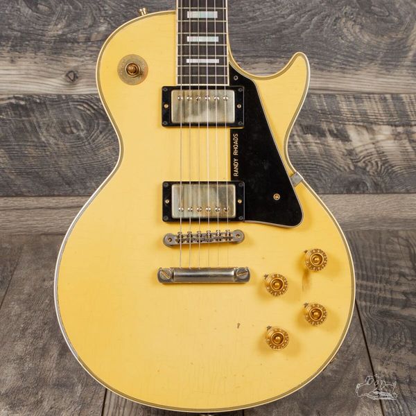 aged/relic antique white relic cream electric guitar rr 1974, small pin bridge, ebony fretboard
aged/relic antique white relic cream electric guitar rr 1974, small pin bridge, ebony fretboard
