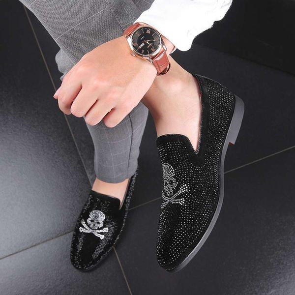 2020 autumn new style men's youth personality water diamond doudou night club spirit lad tide lefu shoes, White;red
2020 autumn new style men's youth personality water diamond doudou night club spirit lad tide lefu shoes, White;red