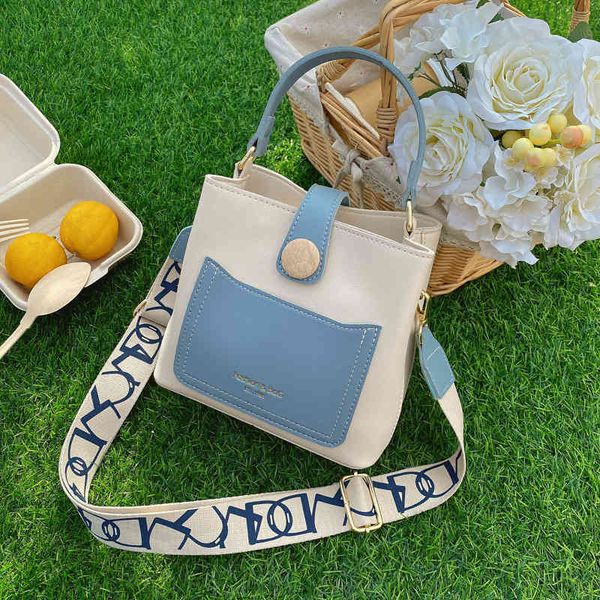75% off luggage factory wholesale niche texture women's contrast color portable single shoulder versatile messenger bag
75% off luggage factory wholesale niche texture women's contrast color portable single shoulder versatile messenger bag
