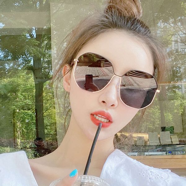 new 2020 sunglasses net red fashion anti ultraviolet polarizing lenses big face thin ladies fashion sunglasses, White;black
new 2020 sunglasses net red fashion anti ultraviolet polarizing lenses big face thin ladies fashion sunglasses, White;black