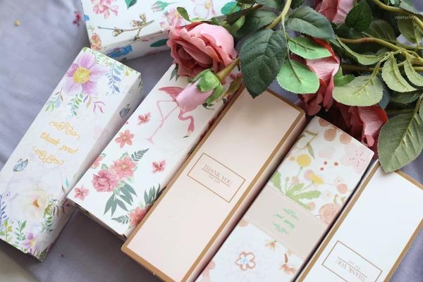 gift wrap 20pcs snowflake cake box mungbean biscuits nougat cranberry beef sugar yolk small clean bag1
gift wrap 20pcs snowflake cake box mungbean biscuits nougat cranberry beef sugar yolk small clean bag1