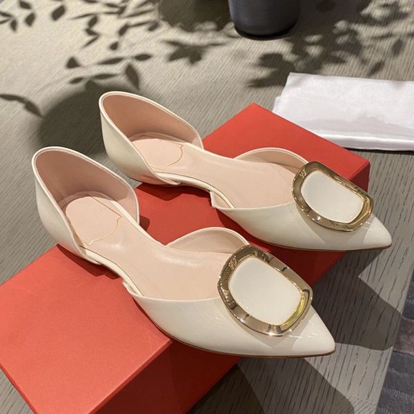 2021 designer women shoes chips patent leather metal square buckle ballet shoe elegant ladies footwear ladies indoor flat five colors availa, Black
2021 designer women shoes chips patent leather metal square buckle ballet shoe elegant ladies footwear ladies indoor flat five colors availa, Black