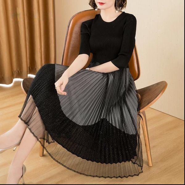 vintage mesh stitching women party dress elegant ladies casual round neck pleated dresses spring new midi dress vestidos, Black;gray
vintage mesh stitching women party dress elegant ladies casual round neck pleated dresses spring new midi dress vestidos, Black;gray