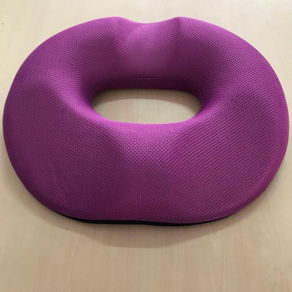 40#portable thick cushion hollow breathable solid color cushion comfortable hip pregnant women bupad home pillow
40#portable thick cushion hollow breathable solid color cushion comfortable hip pregnant women bupad home pillow