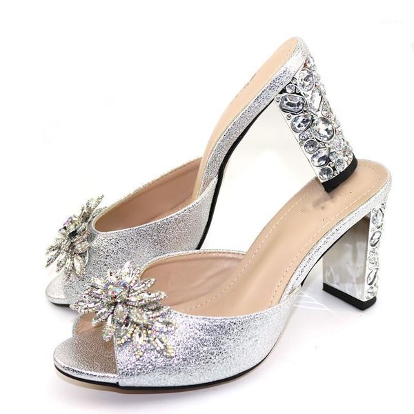 beautiful silver women dress shoes with big crystal decorattion african lady pumps for party vc111,heel 9cm1, Black
beautiful silver women dress shoes with big crystal decorattion african lady pumps for party vc111,heel 9cm1, Black