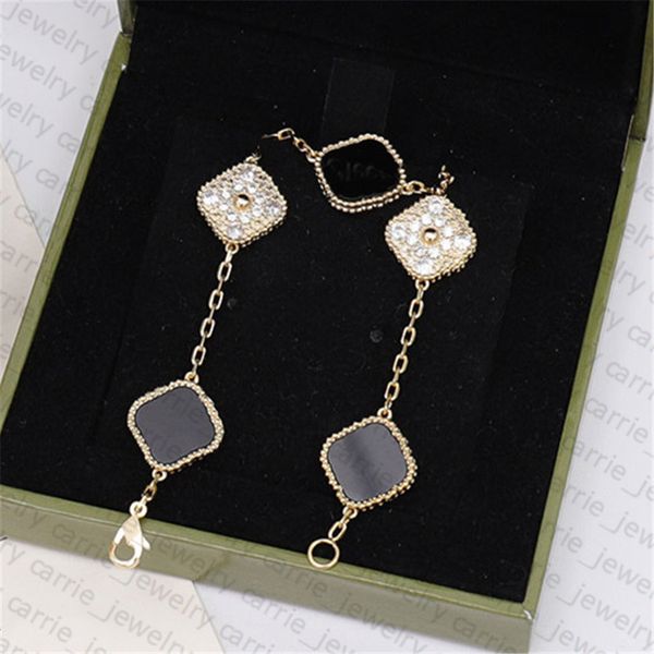 elegant charm lucky grass charm bracelet for women red chalcedony white fritillaria diamond five flower classic engagement wedding, Golden;silver
elegant charm lucky grass charm bracelet for women red chalcedony white fritillaria diamond five flower classic engagement wedding, Golden;silver