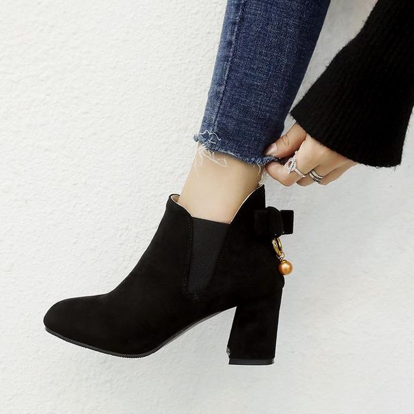 autumn and winter high heels women's 2020 new coarse heels boots women's shoes winter shoes plush, Black
autumn and winter high heels women's 2020 new coarse heels boots women's shoes winter shoes plush, Black
