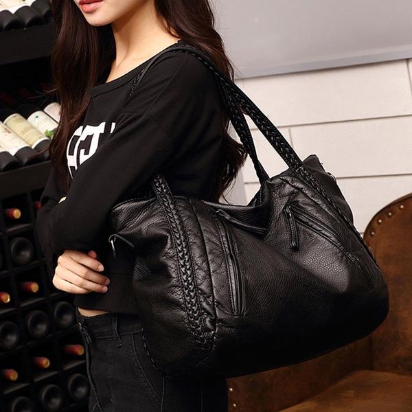 2020 spring women's messenger bag fashion handbag water wash soft leather sheepskin handbag large bag a52
2020 spring women's messenger bag fashion handbag water wash soft leather sheepskin handbag large bag a52
