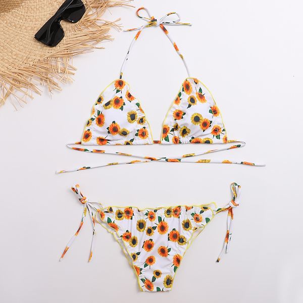 2020 new bikini 2-piece digital printing baggy pants pleated tight open back swimsuit, White;black
2020 new bikini 2-piece digital printing baggy pants pleated tight open back swimsuit, White;black