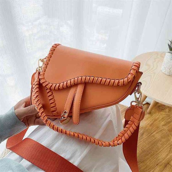 2022 factory wholesale new bags women's korean fashion one shoulder messenger leisure hand saddle bag
2022 factory wholesale new bags women's korean fashion one shoulder messenger leisure hand saddle bag