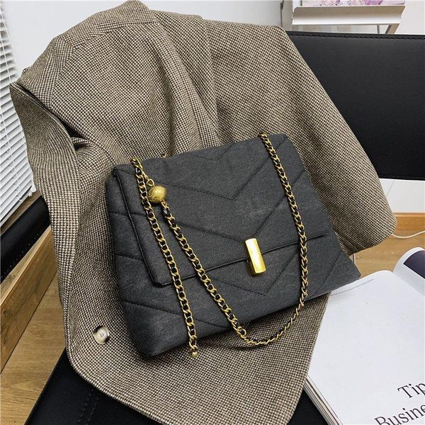 vintage chain designer retro canvas crossbody bags for women 2020 winter women's trend handbags cross body bag
vintage chain designer retro canvas crossbody bags for women 2020 winter women's trend handbags cross body bag