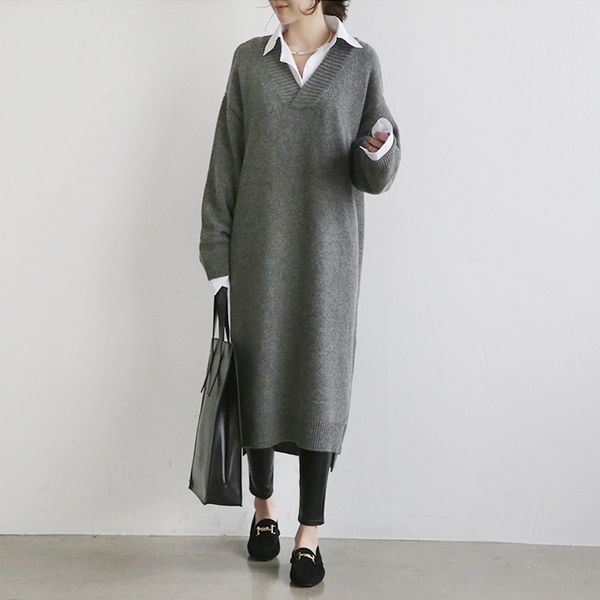autumn and winter korean wool skirt v-neck knitted bottoming pull wool pullover shirt with extra large size and long sleeves over the knee s, White;black
autumn and winter korean wool skirt v-neck knitted bottoming pull wool pullover shirt with extra large size and long sleeves over the knee s, White;black