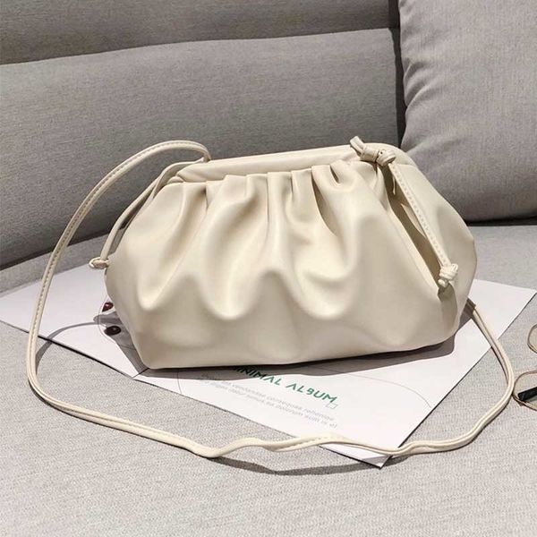cloud bag for women luxury designer small fashion lady crossbody handbags day clutch bag pleated dumpling shoulder messenger bag c1019
cloud bag for women luxury designer small fashion lady crossbody handbags day clutch bag pleated dumpling shoulder messenger bag c1019