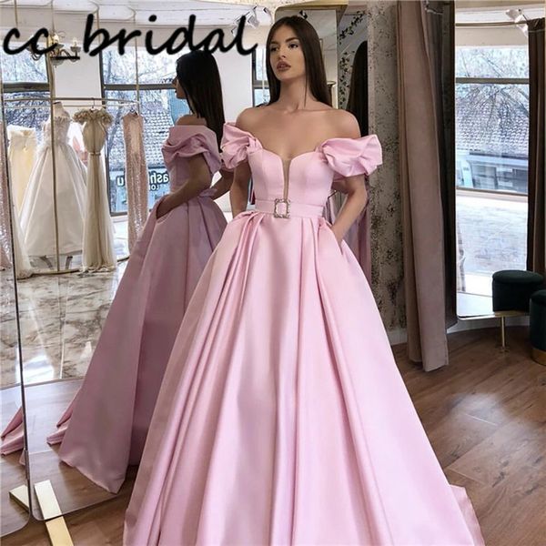 Pink Off Shoulder Prom Dresses Long 2020 Chic Satin Evening Party Gowns With Pocket African Plus Size robe de princesse femme, Fuchsia
Pink Off Shoulder Prom Dresses Long 2020 Chic Satin Evening Party Gowns With Pocket African Plus Size robe de princesse femme, Fuchsia
