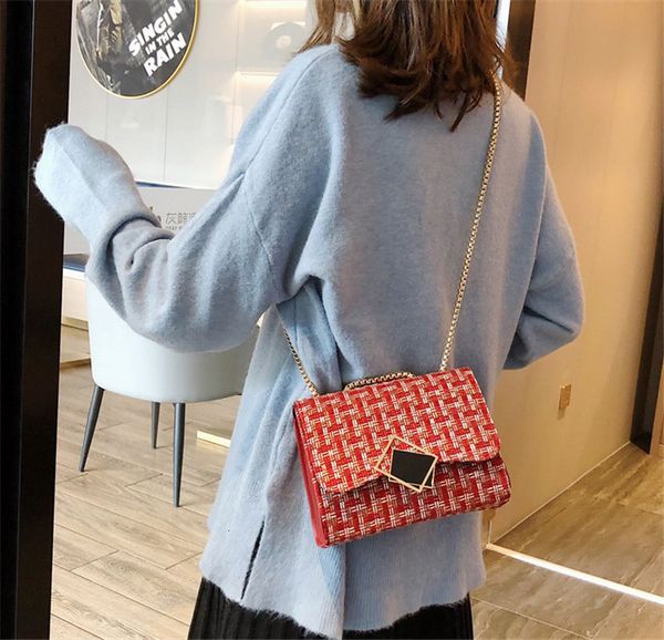 2019 new ladies chic style pu leather small fragrance chain cross body messenger side bag shoulder handbag purse, Red;black
2019 new ladies chic style pu leather small fragrance chain cross body messenger side bag shoulder handbag purse, Red;black