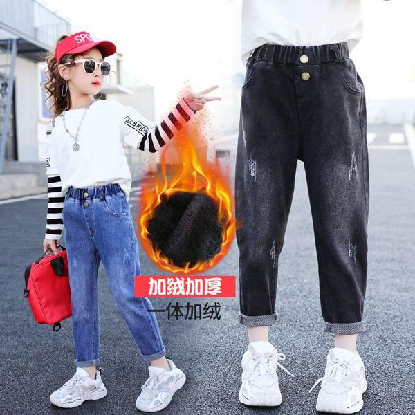 new 2021 girl's winter velvet thickened jeans children's stylish label loose comfortable warm denim pants, Blue
new 2021 girl's winter velvet thickened jeans children's stylish label loose comfortable warm denim pants, Blue