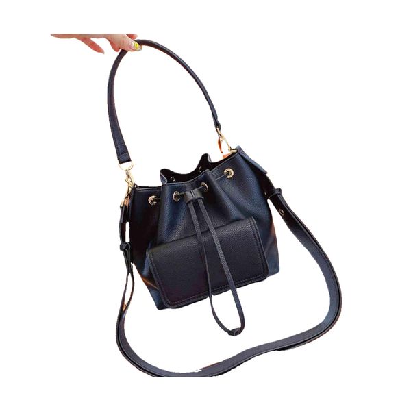 brand 3 colors women totes bag fashion luxury designer handbag leather bucket bag string shoulder bags flap pocket cross body
brand 3 colors women totes bag fashion luxury designer handbag leather bucket bag string shoulder bags flap pocket cross body