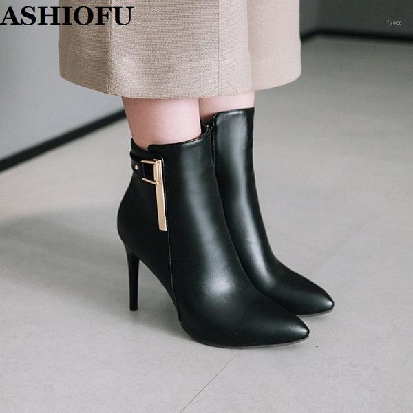 ashiofu new handmade women's high heels boots p-buckle deco party prom ankle booties pointy daily wear evening fashion boots1, Black
ashiofu new handmade women's high heels boots p-buckle deco party prom ankle booties pointy daily wear evening fashion boots1, Black