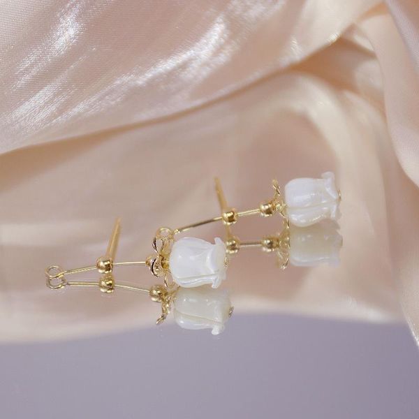 2020 korean new design fashion jewelry elegant shell rose earrings high-end design sense female earrings, Golden;silver
2020 korean new design fashion jewelry elegant shell rose earrings high-end design sense female earrings, Golden;silver