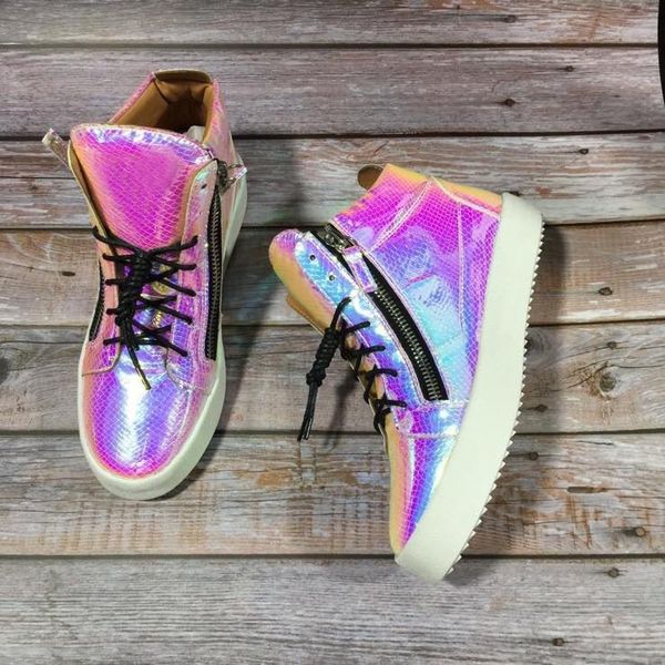 2020 new high shoes trendy men's sports casual board shoes, men's small black shoes are versatile
2020 new high shoes trendy men's sports casual board shoes, men's small black shoes are versatile