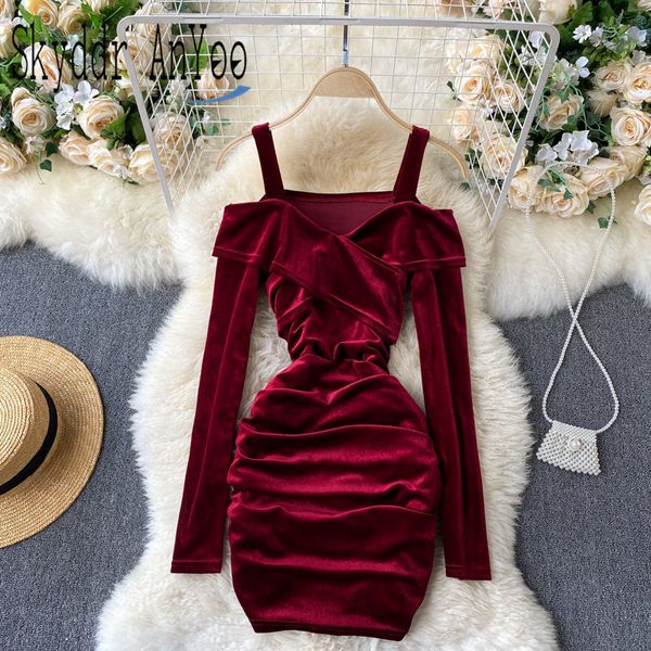 autumn winter vintage velvet women's dress 2021 off shouder long sleeve dresses for woman party pleated black short dress y0118, Black;gray
autumn winter vintage velvet women's dress 2021 off shouder long sleeve dresses for woman party pleated black short dress y0118, Black;gray
