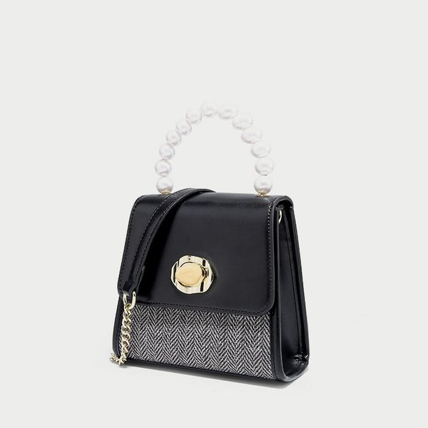 luxurys designers bags fashion splicing crossbody bag pearl handle fashion purses brand designer shoulder bag designer backpack
luxurys designers bags fashion splicing crossbody bag pearl handle fashion purses brand designer shoulder bag designer backpack