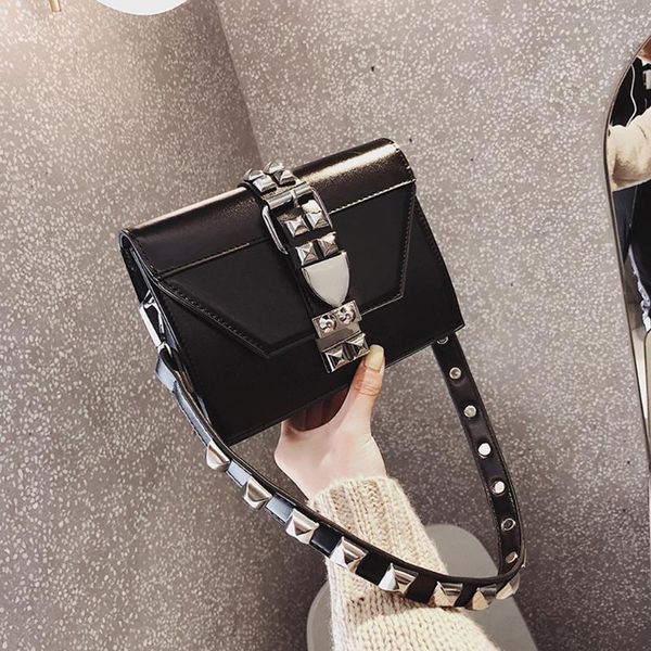2020 new women's crossbody bags brand fashion solid color studded chain pu leather shoulder flap girl decoration handbag bolsa feminina, Blue;pink
2020 new women's crossbody bags brand fashion solid color studded chain pu leather shoulder flap girl decoration handbag bolsa feminina, Blue;pink