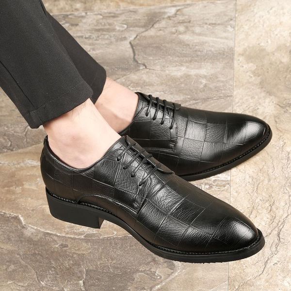 size 45 new men pointed toe lace up leather shoes men fashion dress business brogue shoes male office wedding party b187, Black
size 45 new men pointed toe lace up leather shoes men fashion dress business brogue shoes male office wedding party b187, Black