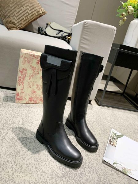 original style 2020 d-major ladies leather stitching black beige martin boots high tube knee pad flat bottom rain boots
original style 2020 d-major ladies leather stitching black beige martin boots high tube knee pad flat bottom rain boots