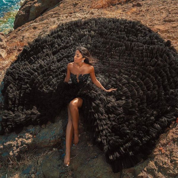 bohemian hippie black wedding dresses 2021 beach a-line wedding dress bridal gowns strapless lace tulle boho hi-lo tiers, White
bohemian hippie black wedding dresses 2021 beach a-line wedding dress bridal gowns strapless lace tulle boho hi-lo tiers, White