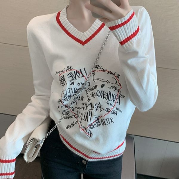autumn 2020 new pullover slim fit temperament love v-neck sweater looks thin and versatile knitwear fashion for women
autumn 2020 new pullover slim fit temperament love v-neck sweater looks thin and versatile knitwear fashion for women