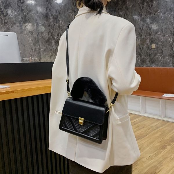autumn street tote female leather embossed handbags plush handle messenger bags fashion exquisite shopping bag
autumn street tote female leather embossed handbags plush handle messenger bags fashion exquisite shopping bag